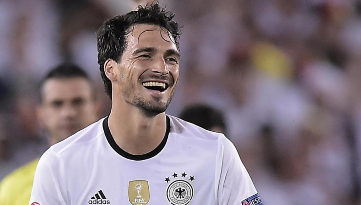 Sondaggio del Napoli per Mats Hummels 